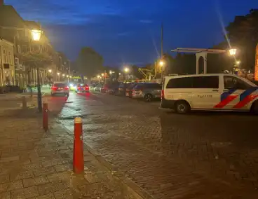 Politieagent springt het water in bij reddingsactie