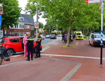 Wielrenner in botsing met personenauto