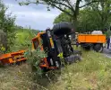 Vrachtwagen veroorzaakt ongeval met gewonde bestuurder