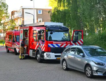 Brandweer assisteert politieagenten in kogelwerende vesten