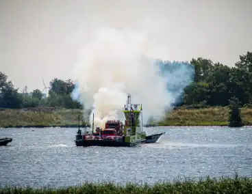 Jachtboot in vlammen op gegaan