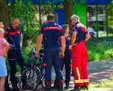 Kind vast tussen spaken van fiets, brandweer schiet te hulp