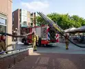 Brandweer pompt water uit volgelopen kelder