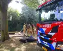 Brandweer controleert boot na melding van oververhitting
