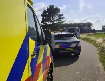 Scooterrijder raakt gewond bij botsing tegen boom