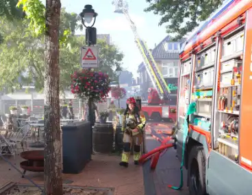 Grote brand in supermarkt leidt tot aanzienlijke hulpverlening