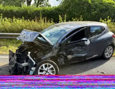 Ongeval met drie auto's leidt tot gewonden