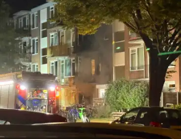 Grote brand in flat leidt tot onbewoonbare woningen