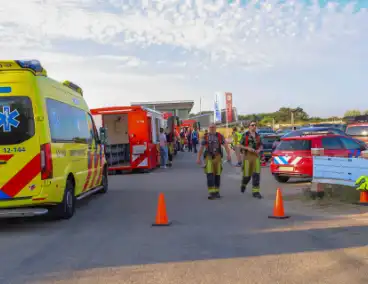 Grote inzet van hulpdiensten bij duinbrand nabij camping
