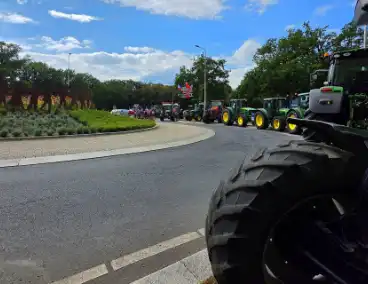 Boerenprotest zorgt voor afgesloten rotonde