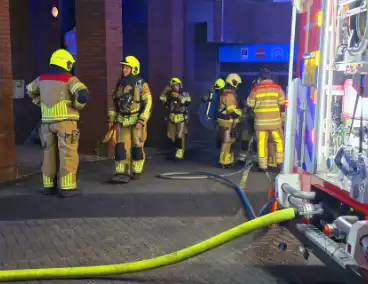 Autobrand in ondergrondse parkeergarage