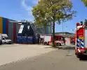 Containerbrand leidt tot grote brandweer inzet