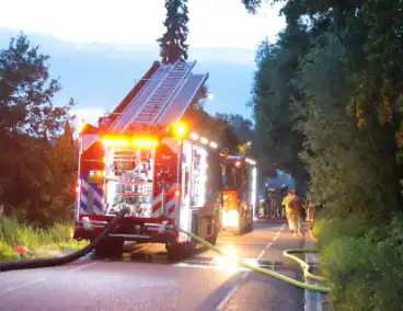 Grote brand in woning in aanbouw na explosie