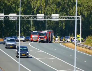 Bermbrand langs snelweg zorgt voor veel verkeershinder