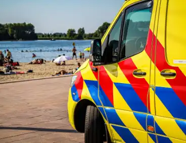 Persoon te water snel gered en nagekeken