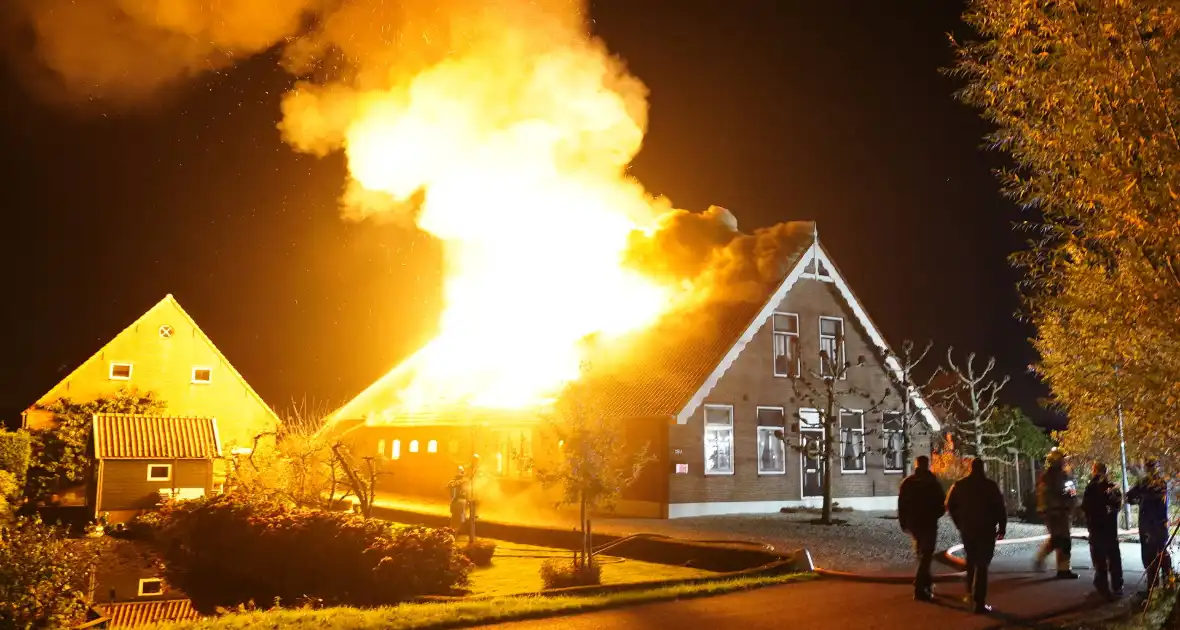 Boerderij verwoest door brand - Foto 3