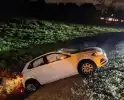 Auto belandt in sloot na ongeval