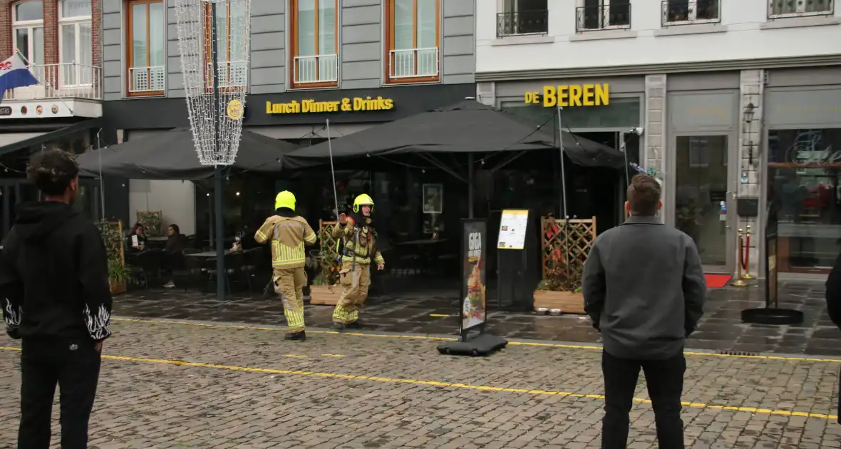 Grote uitslaande brand in appartement