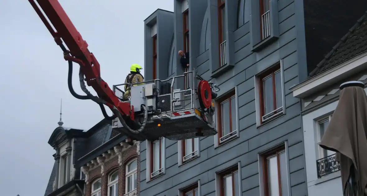 Grote uitslaande brand in appartement - Foto 4