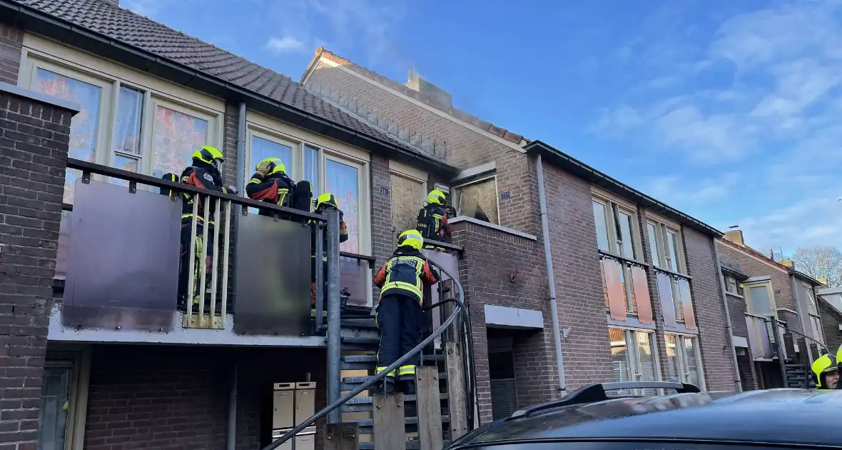 Deur open gezaagd bij brand - Foto 3