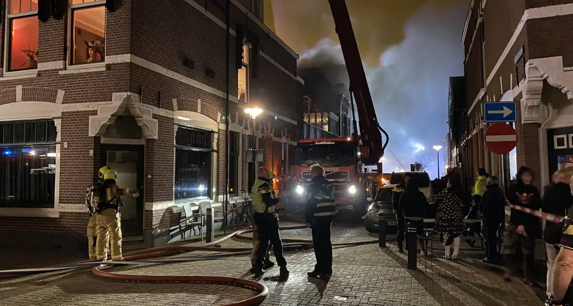 Zeer grote brand op dakterras - Foto 12