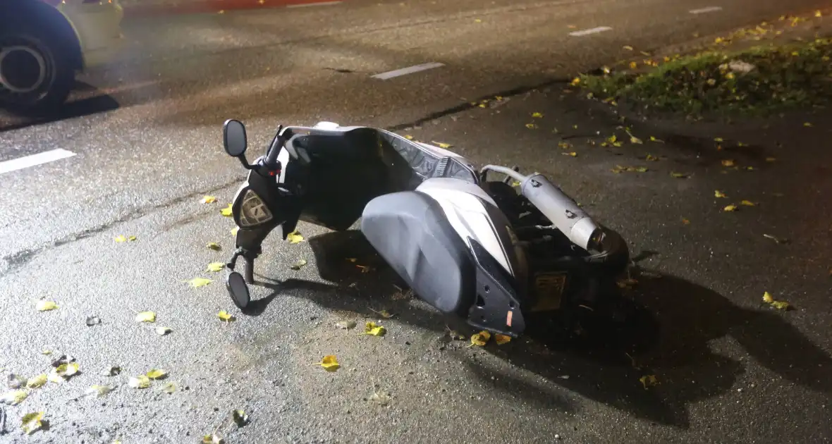 Scooterrijder gewond bij eenzijdig ongeval - Foto 3