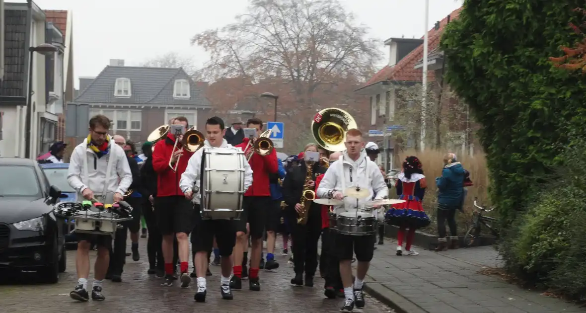 Feestelijke Sinterklaasintocht centrum - Foto 3