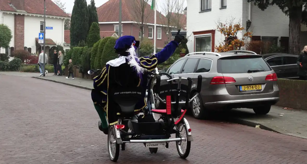 Feestelijke Sinterklaasintocht centrum - Foto 8