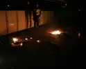 Agenten blussen brandende fiets