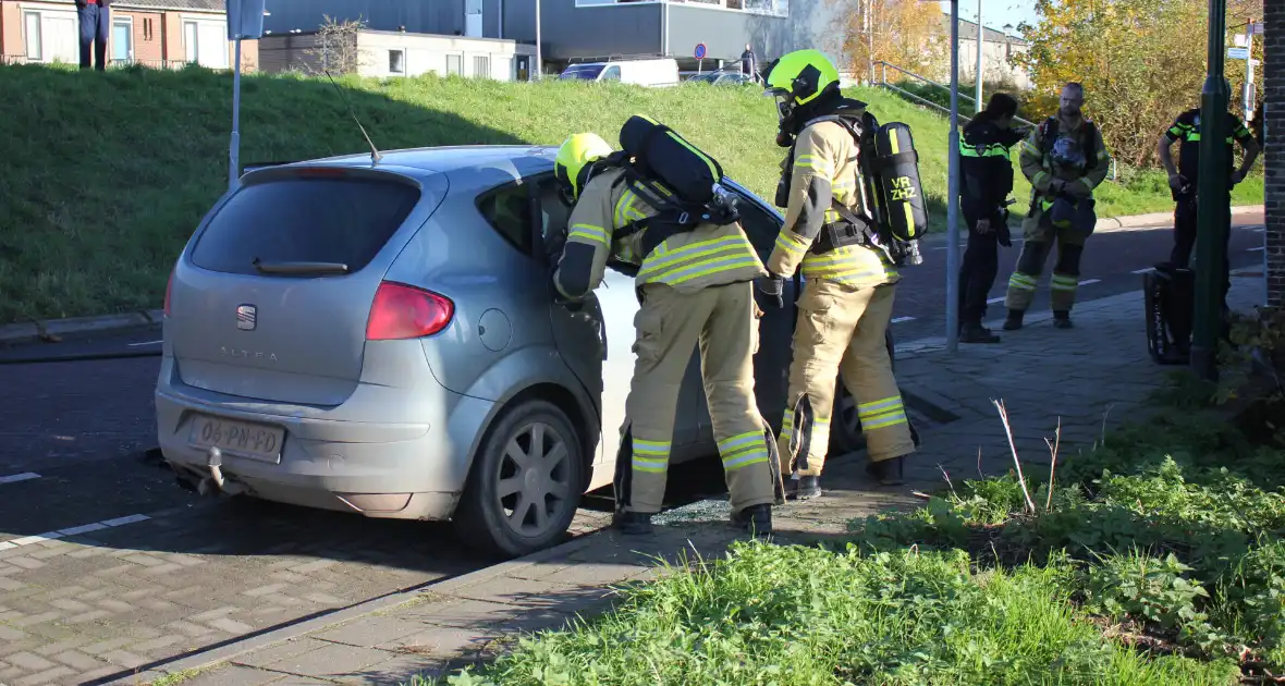 Auto total-loss door brand in Arnhem - Foto 2