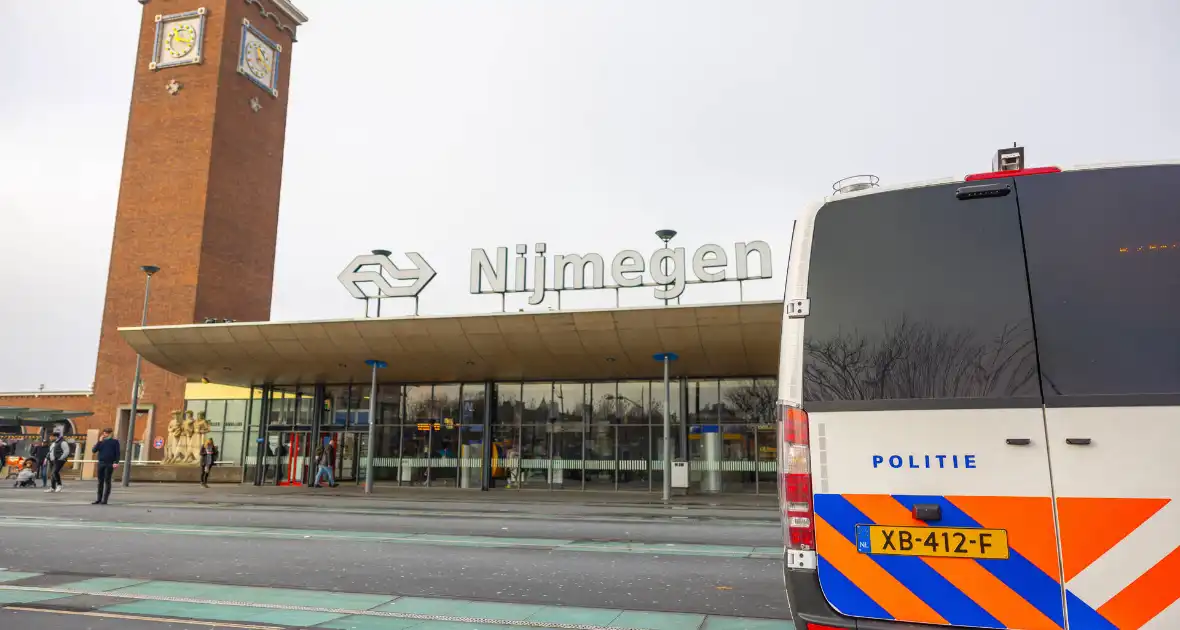 Nijmegen hermetisch afgesloten na noodverordening - Foto 18