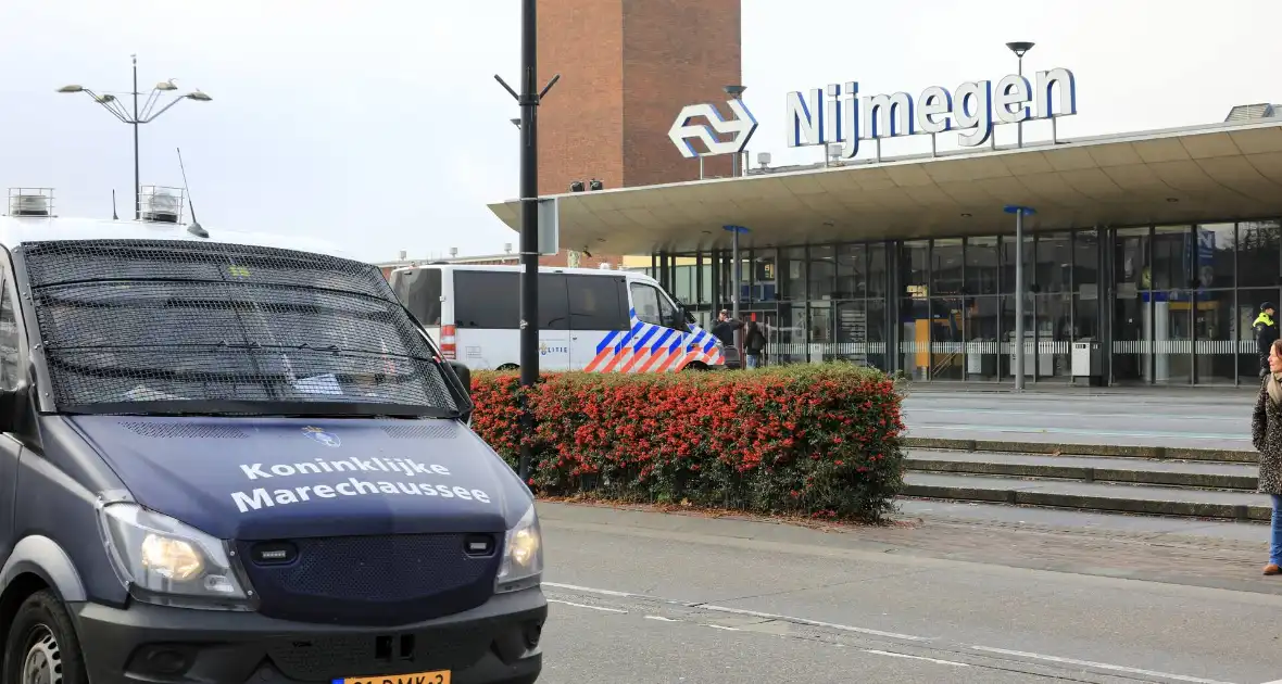 Nijmegen hermetisch afgesloten na noodverordening - Foto 7