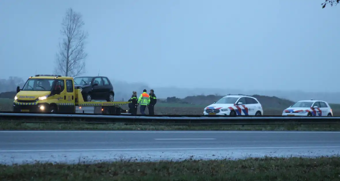 Auto geborgen na kop-staart botsing - Foto 2