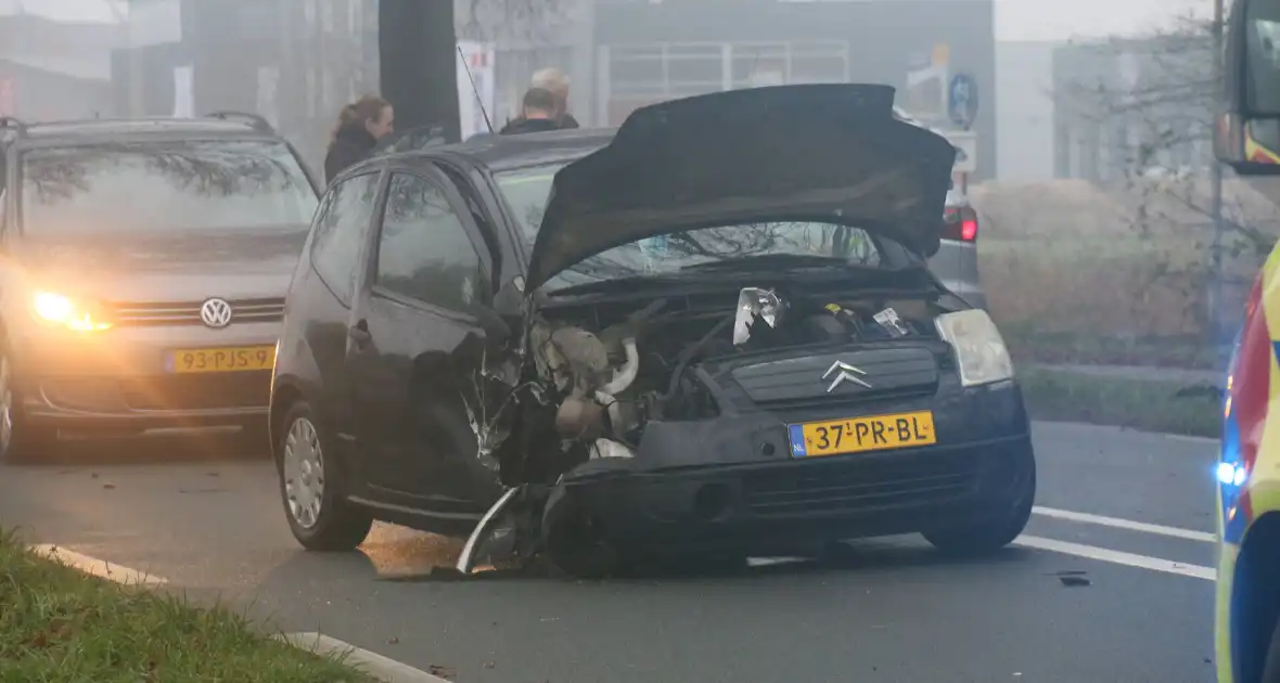 Automobilist gewond bij eenzijdig ongeval - Foto 1