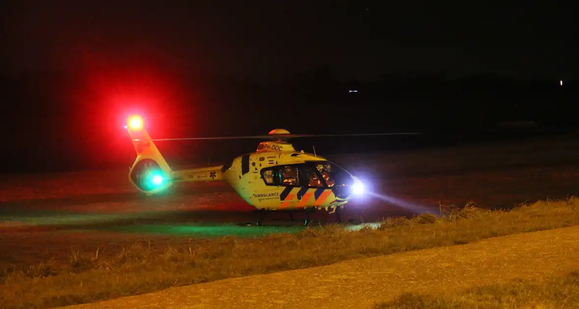 Tijdelijk geen treinverkeer door ongeval op spoorwegovergang - Foto 1