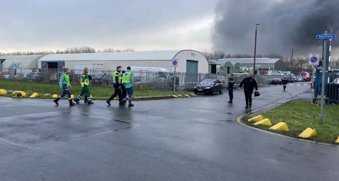 Grote brand in Loods - Foto 2