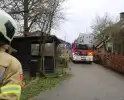 Brand in zorgboerderij met rieten dak