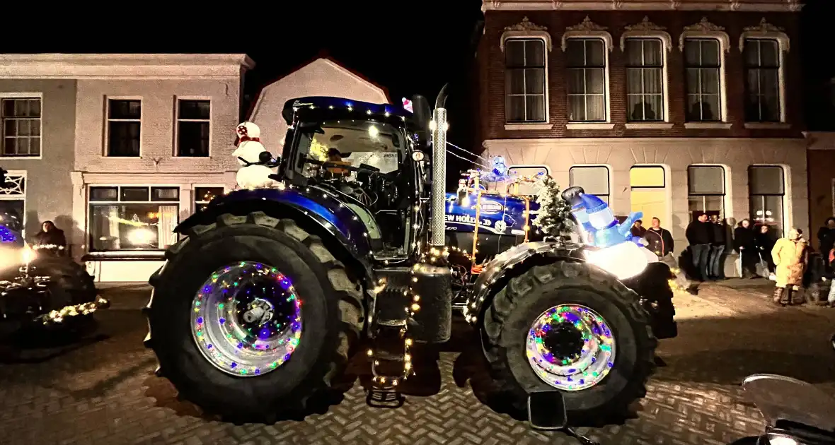 Lichtjesroute met 50 tractoren door Schouwen-Duiveland - Foto 9