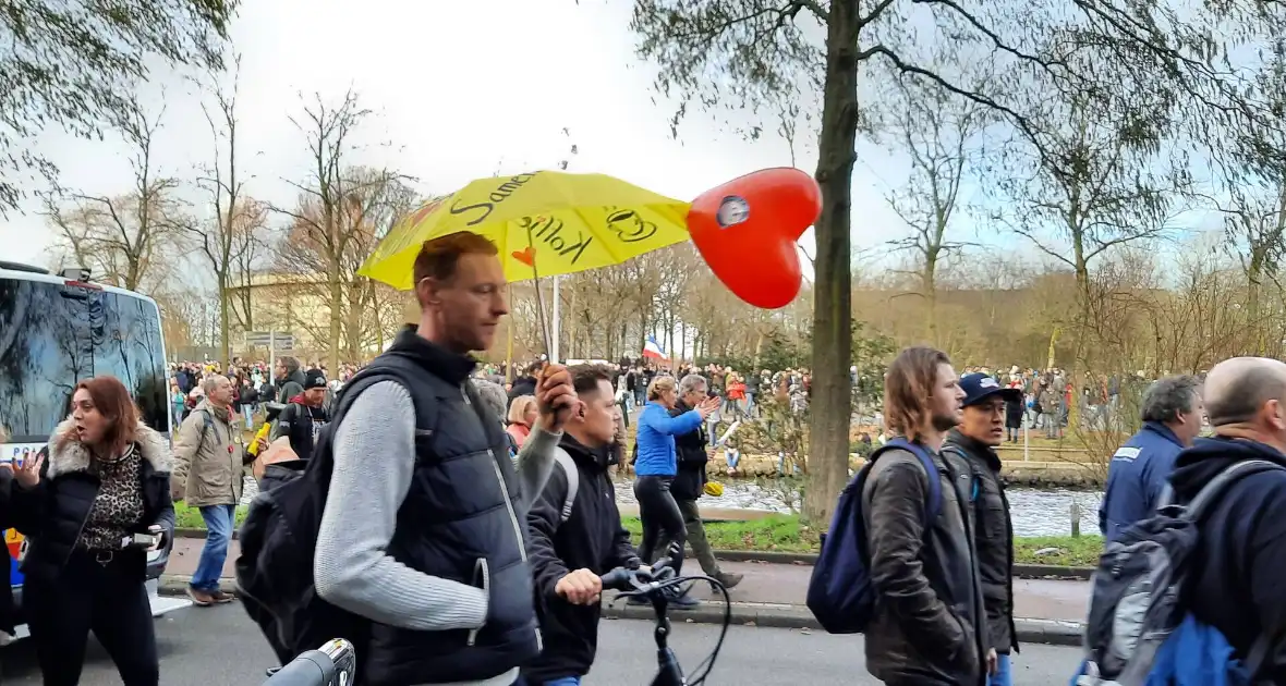 Duizenden demonstranten aanwezig bij Westerpark