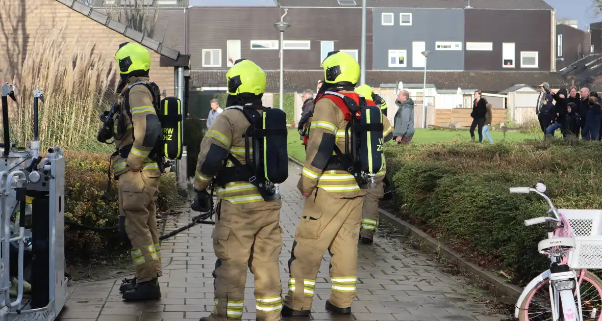 Veel rook bij brand in schoorsteen - Foto 7