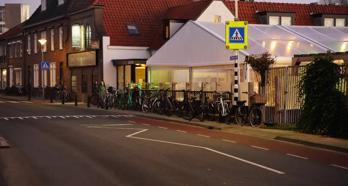 Cafés openen deuren uit protest - Foto 6