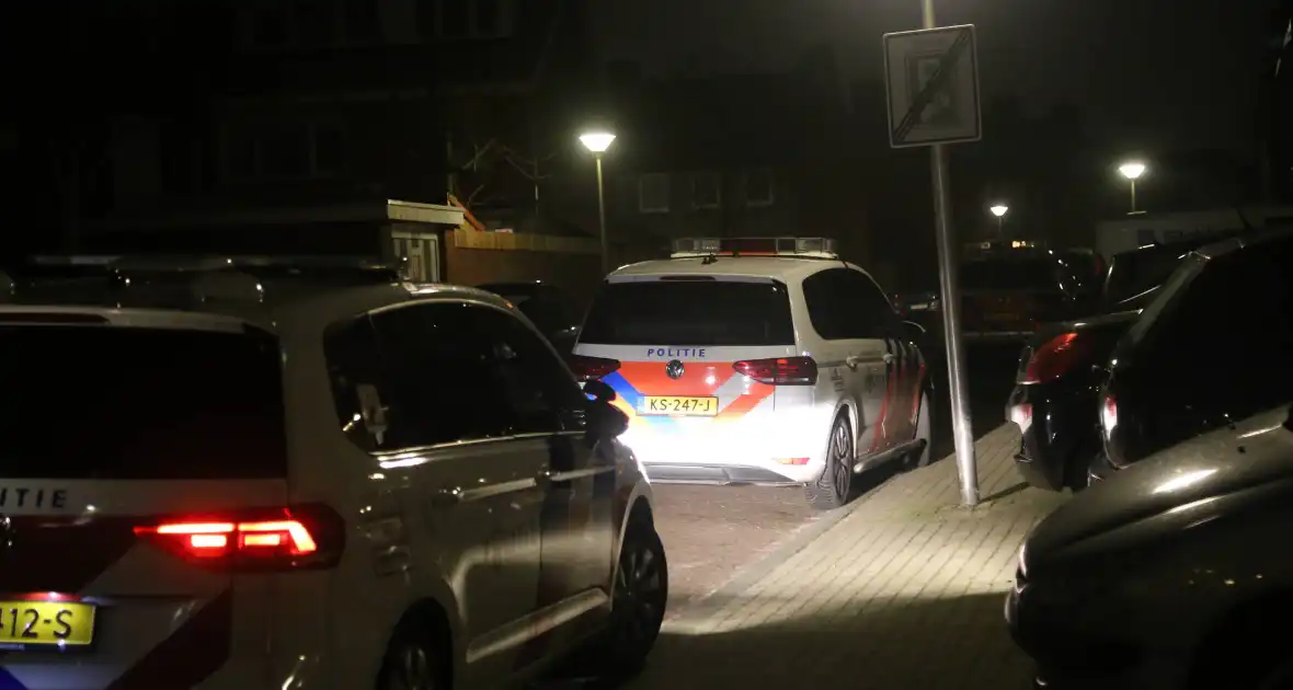 Man raakt gewond aan gezicht door steekpartij - Foto 4