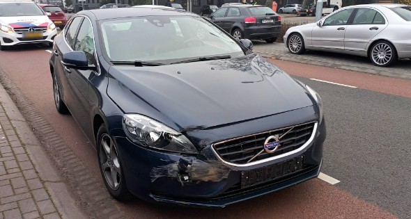 Schade aan meerdere voertuigen door ongeval - Afbeelding 10