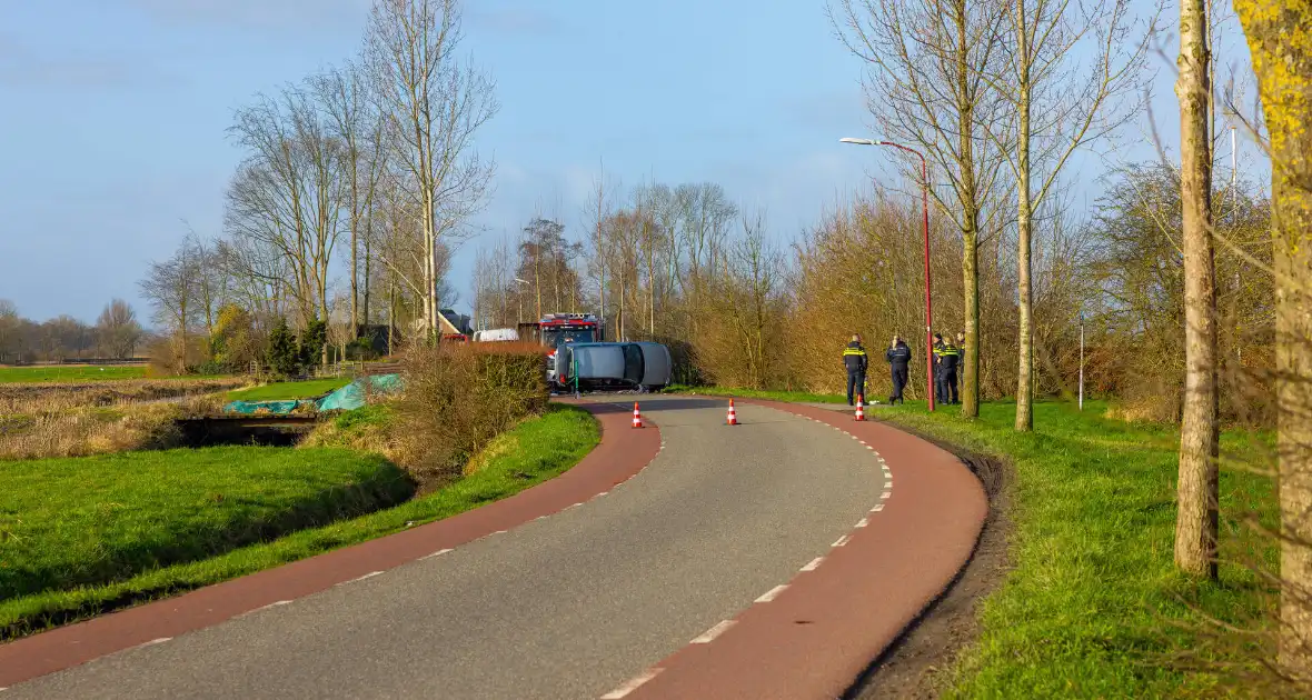 Persoon zwaargewond bij eenzijdig ongeval - Foto 8