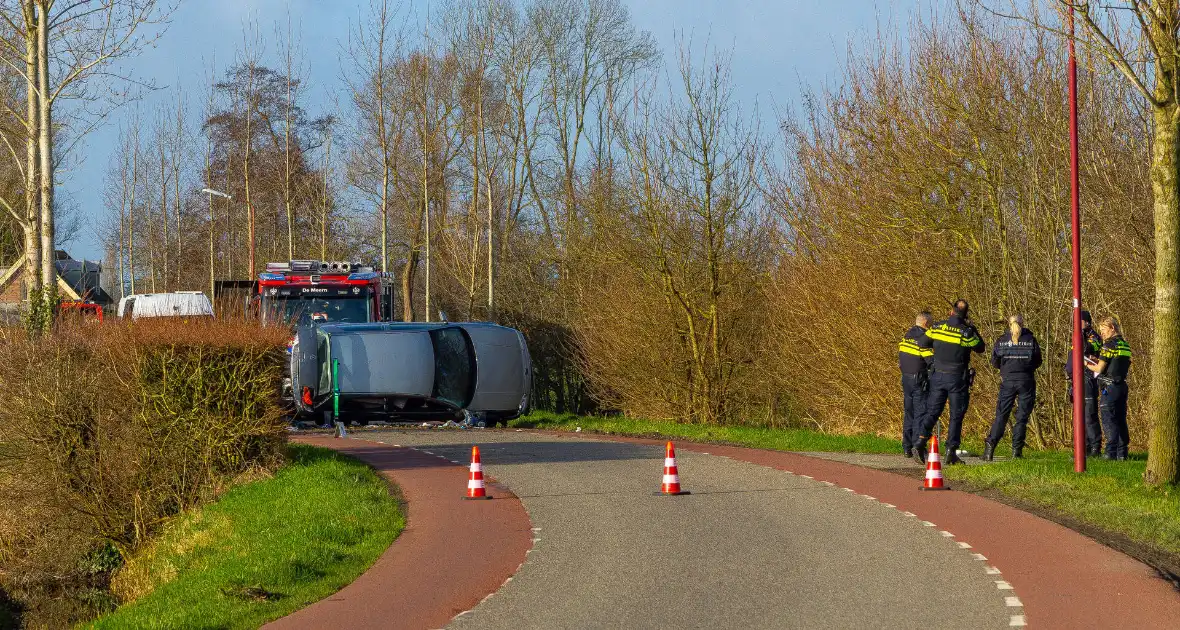 Persoon zwaargewond bij eenzijdig ongeval - Foto 9