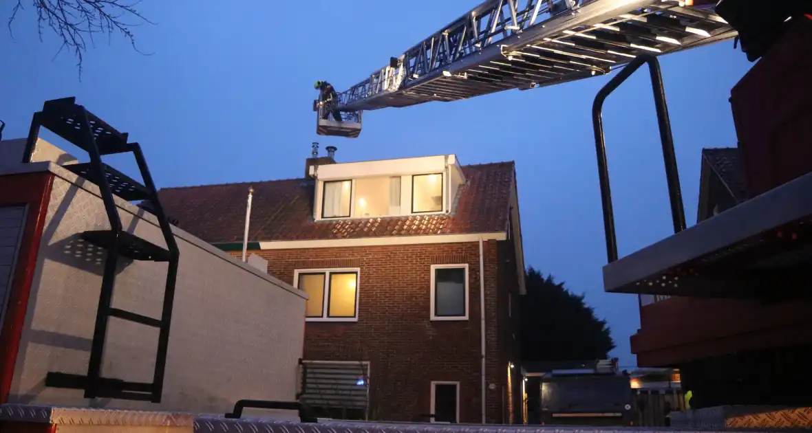 Veel schade aan woning vanwege brand in slaapkamer - Foto 2