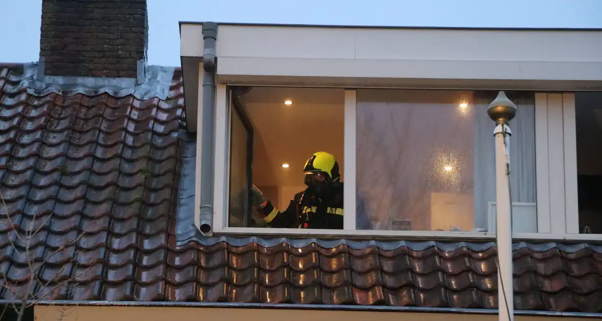 Veel schade aan woning vanwege brand in slaapkamer - Foto 3