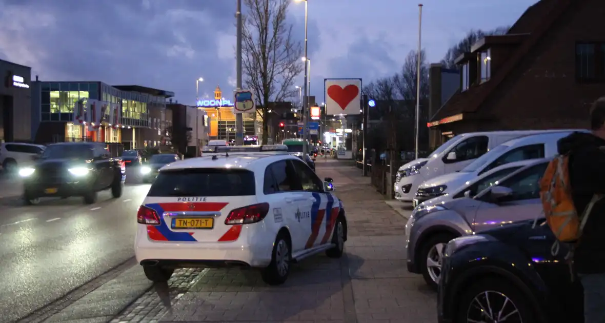 Politie doet onderzoek naar overval op Hollandia Automotive - Foto 3