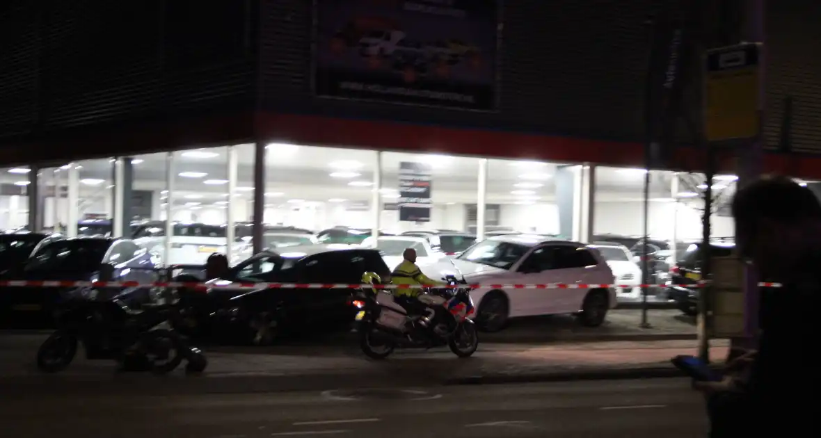Politie doet onderzoek naar overval op Hollandia Automotive - Foto 6