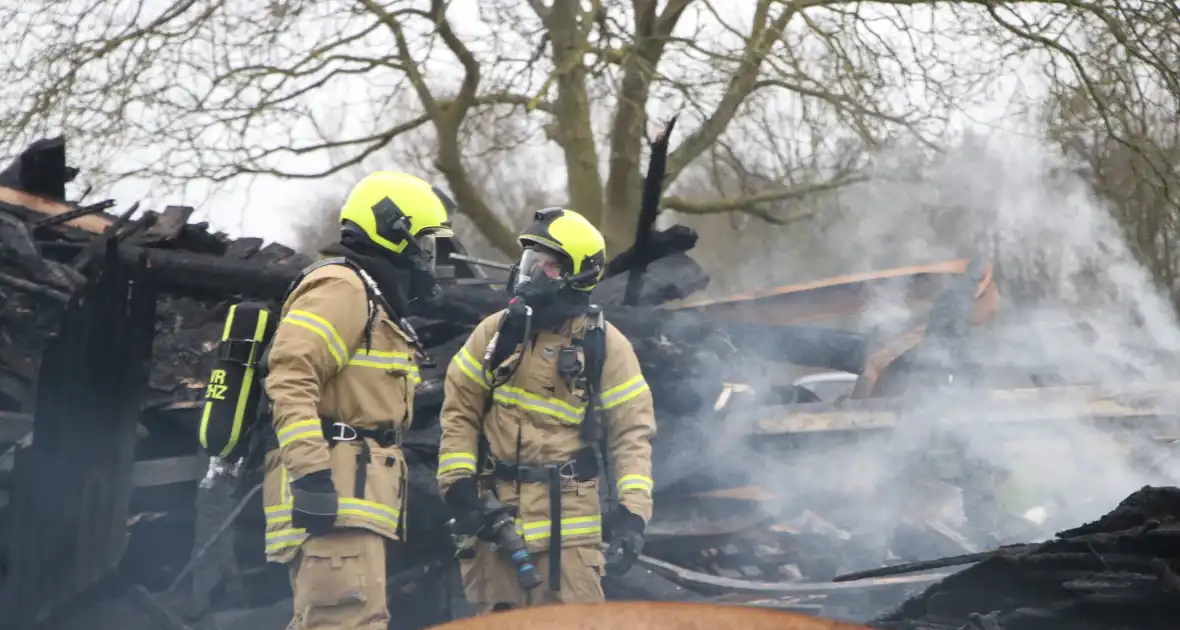 Grote brand verwoest schuur